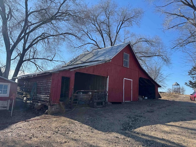 view of outdoor structure