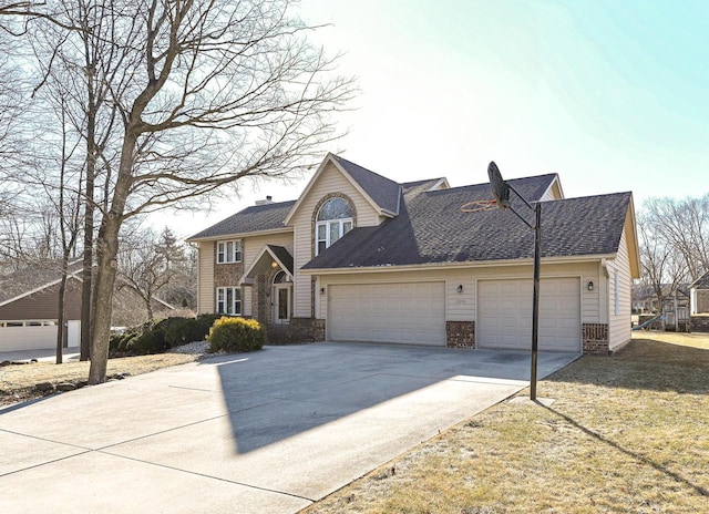 Listing photo 2 for 12093 W Morgan Oak Dr, Greenfield WI 53228