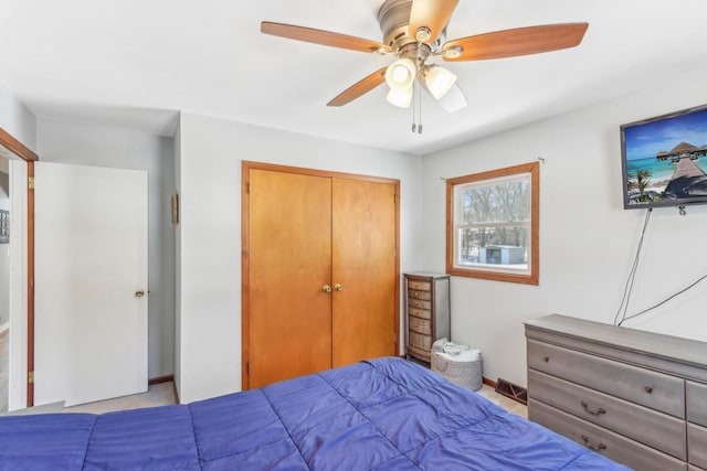 bedroom featuring a closet and ceiling fan