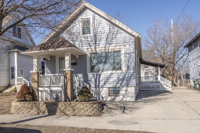 view of front of home featuring covered porch