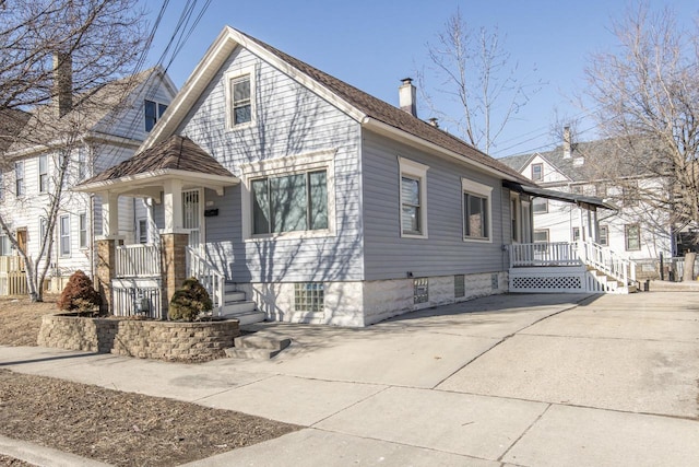 view of front of house with covered porch