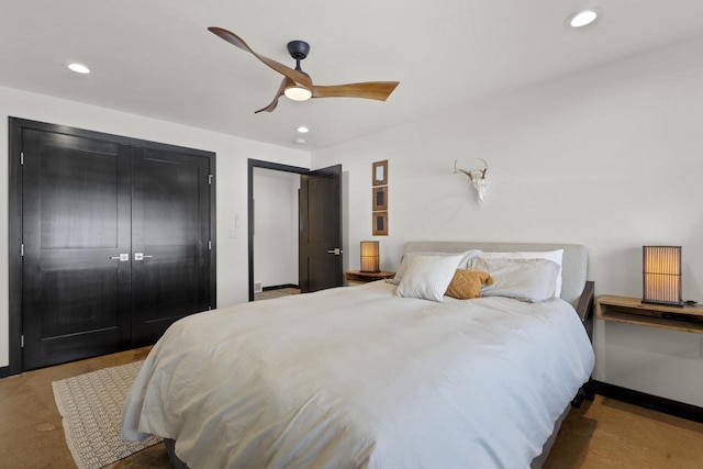 bedroom with ceiling fan