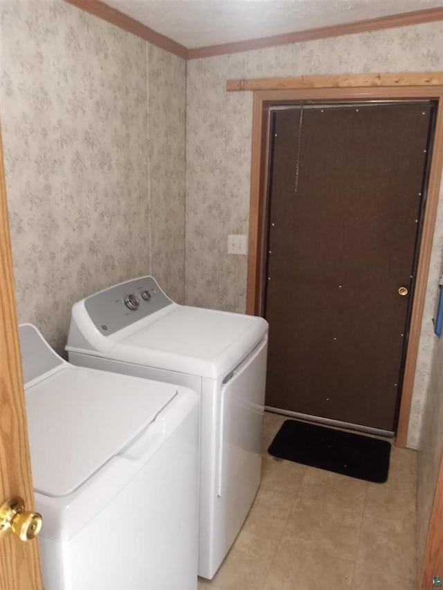 33315 State Highway 13, Bayfield, WI 54814 - laundry area with independent washer and dryer and wallpapered walls