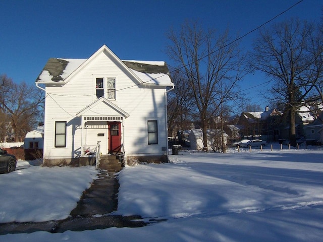 view of front of property