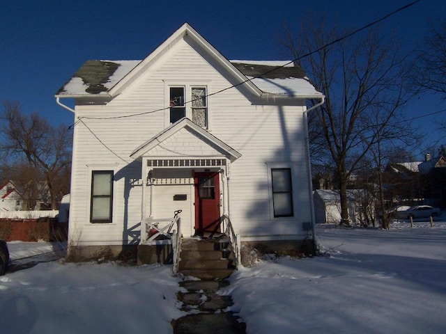 view of front of property