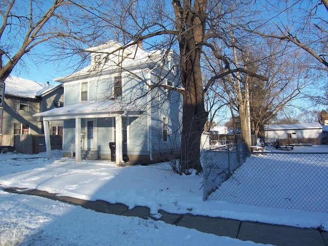 view of front of home