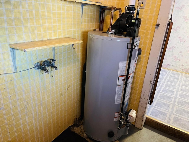 W7679 Oak St, Shiocton, WI 54170 - utilities with gas water heater