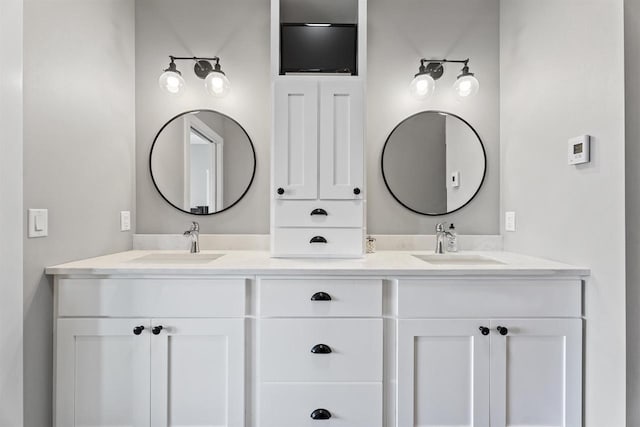 bathroom with vanity