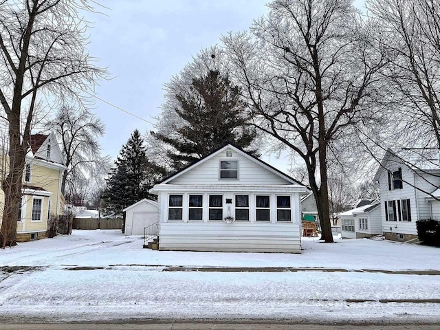 view of front of property