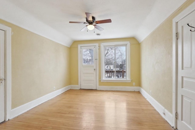 bonus room featuring light hardwood / wood-style flooring, ceiling fan, and lofted ceiling
