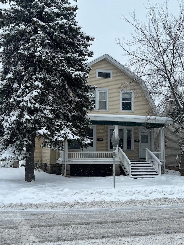 view of front facade with a porch