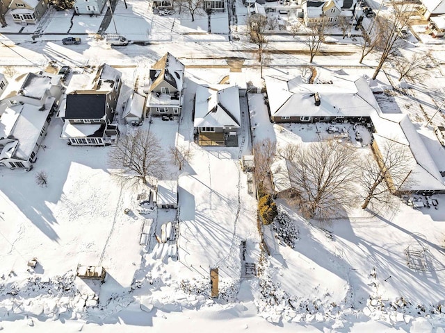 90 Lake St, Oshkosh, WI 54901 - snowy aerial view featuring a residential view
