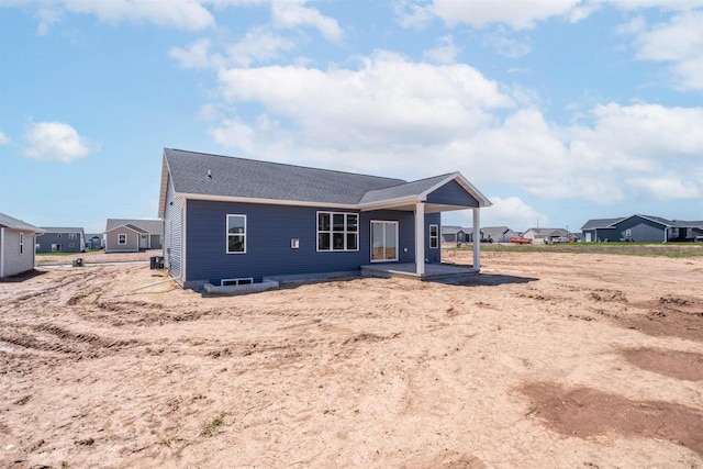 3868 E Teton Ln, Appleton, WI 54913 - view of front of home with a patio and a residential view