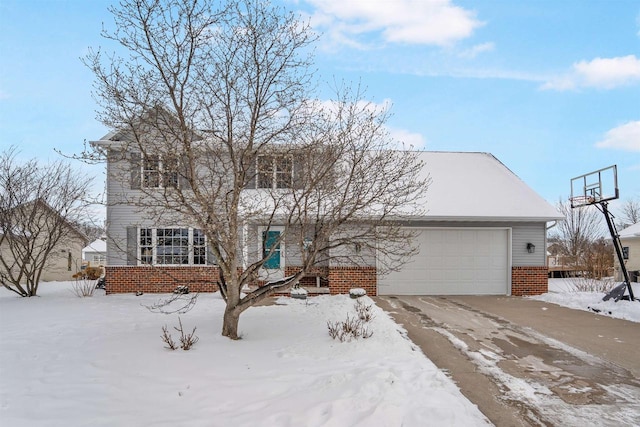 view of front facade featuring a garage