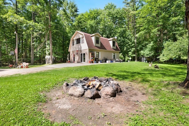 exterior space featuring a front lawn