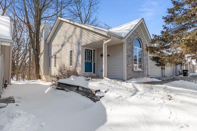 view of front of home featuring a garage