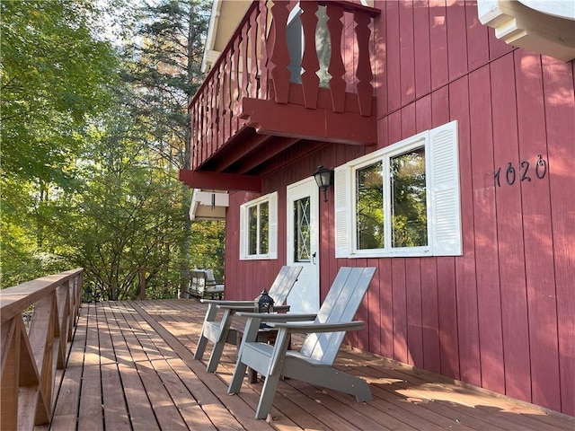 view of wooden deck