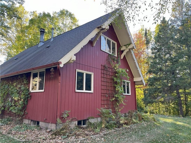 view of home's exterior