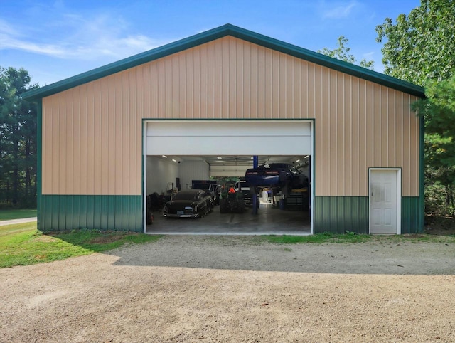 view of detached garage