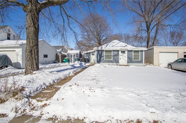 view of front facade featuring an attached garage