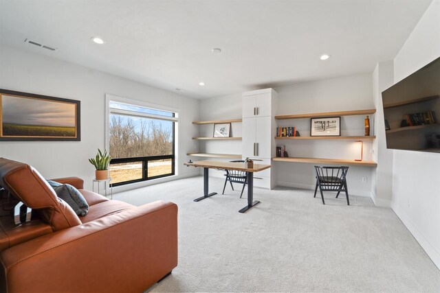 W4038 Maplewood Ln, Fond Du Lac, WI 54937 - interior space with light carpet, visible vents, recessed lighting, and baseboards