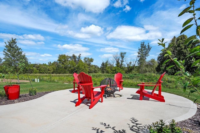 view of patio featuring a fire pit