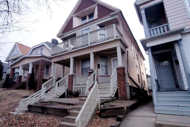 view of front facade with covered porch