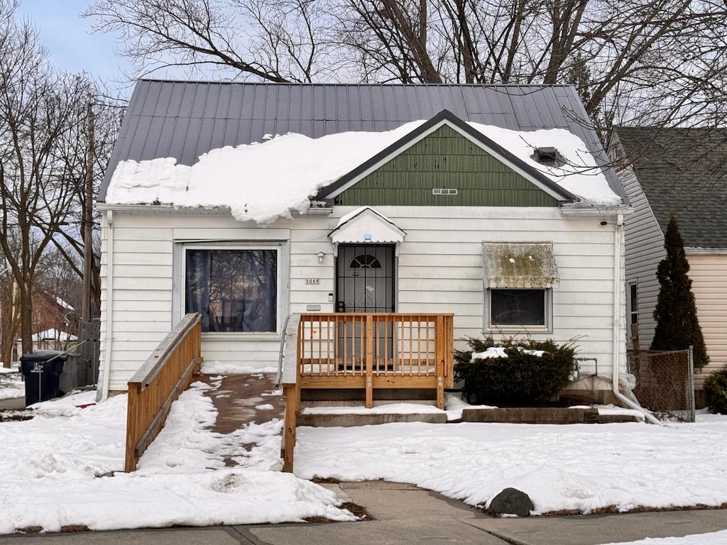 view of front of house