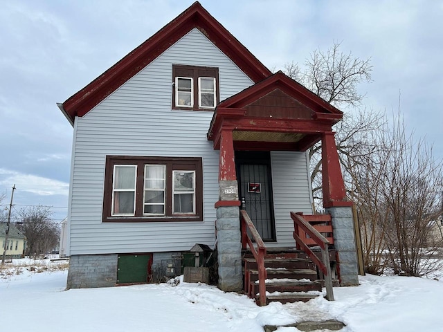 view of front of property