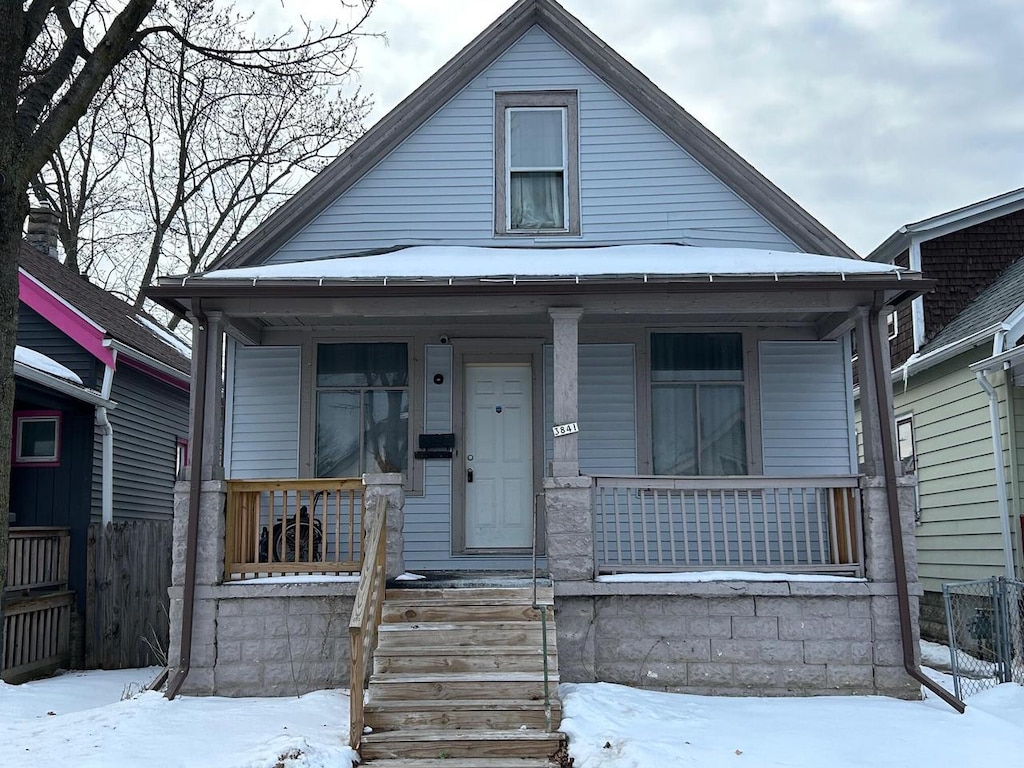 bungalow featuring a porch