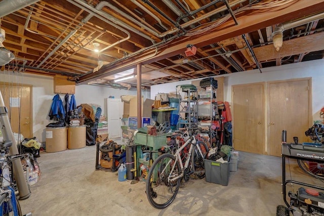 view of unfinished basement