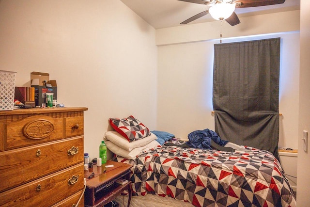 bedroom featuring a ceiling fan