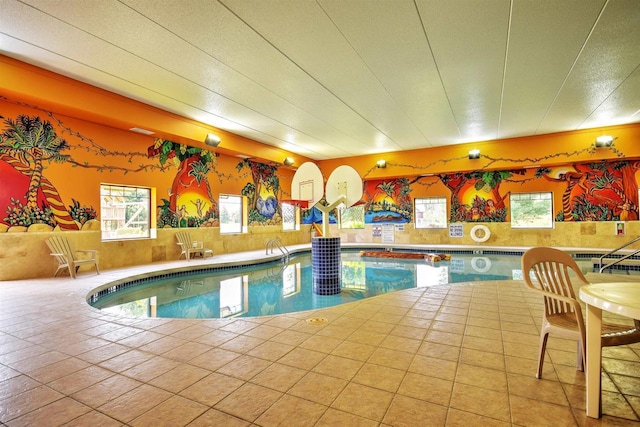 N8111 Castaway Dr, New Lisbon, WI 53950 - view of pool