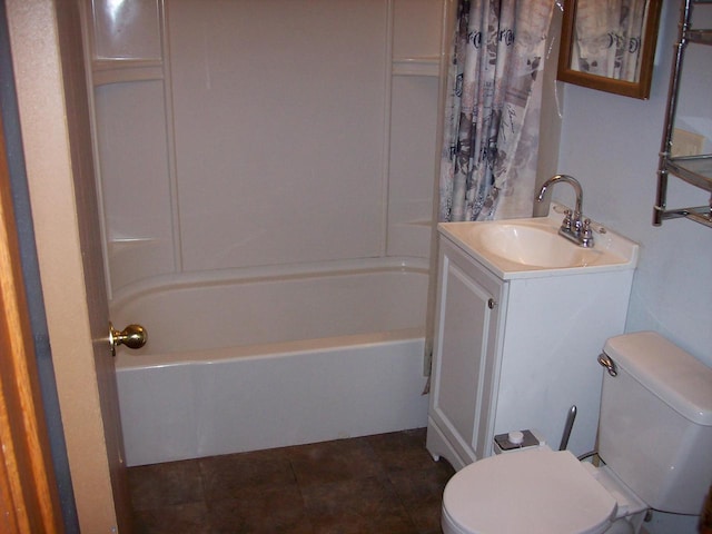 800 Thompson St, Portage, WI 53901 - bathroom featuring vanity, shower / bathtub combination with curtain, and tile patterned floors