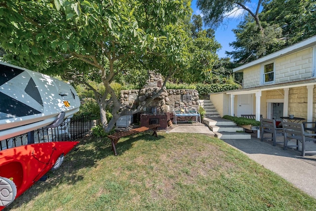 view of yard featuring fence