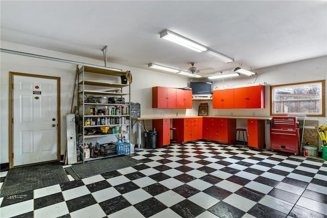 garage featuring a ceiling fan