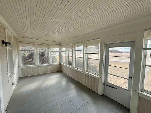 view of unfurnished sunroom