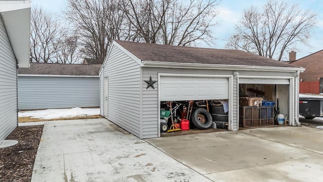 view of detached garage