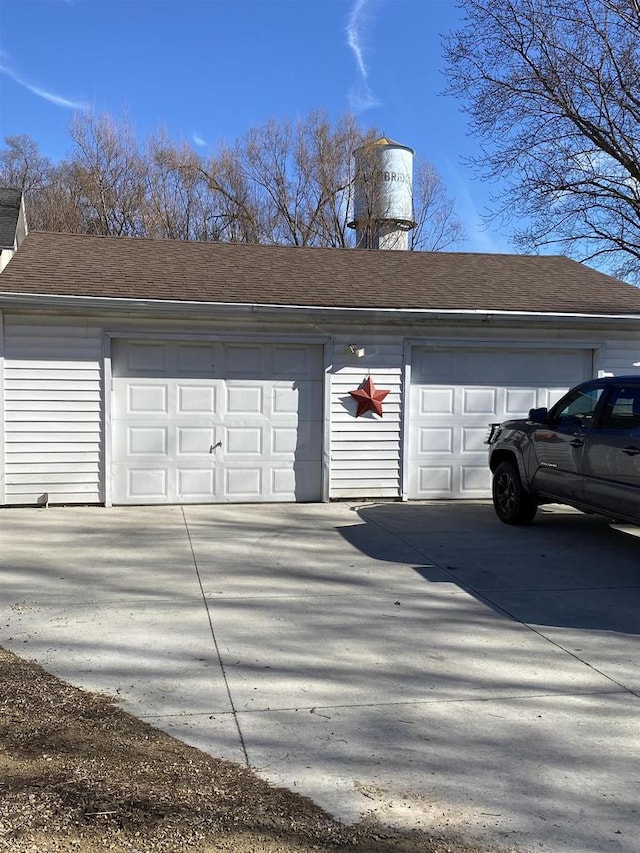 view of detached garage