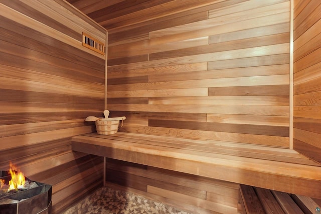 view of sauna / steam room