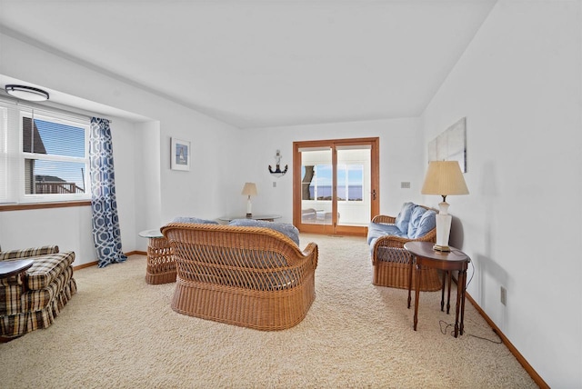 N8648 Linden Beach Rd, Fond Du Lac, WI 54937 - carpeted living area featuring baseboards