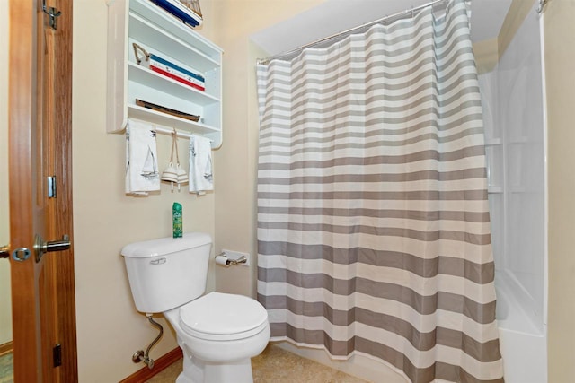 N8648 Linden Beach Rd, Fond Du Lac, WI 54937 - bathroom featuring toilet and curtained shower
