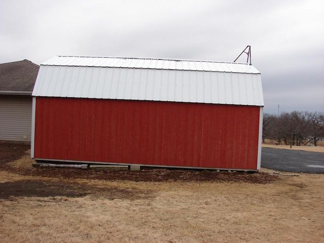 view of outbuilding with an outdoor structure