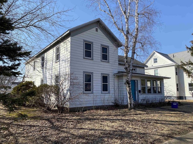 view of traditional-style house