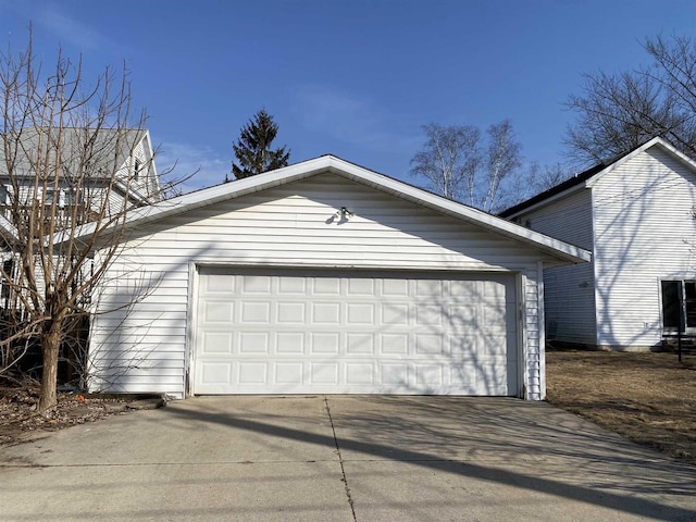 view of detached garage