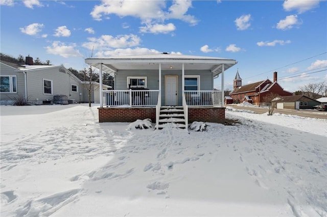 bungalow-style house with covered porch