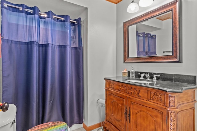 W3084 Blackbird Point Dr, Green Lake, WI 53946 - bathroom with toilet, vanity, and a shower with curtain