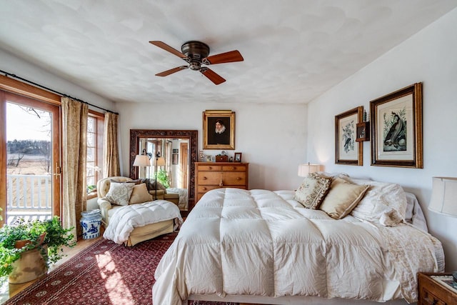 bedroom with ceiling fan