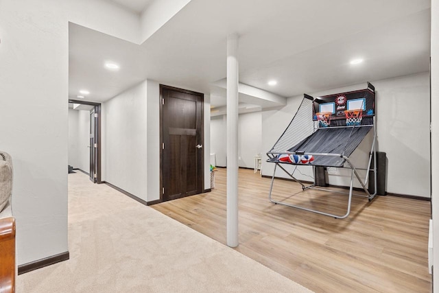 playroom with light wood-style floors, recessed lighting, and baseboards