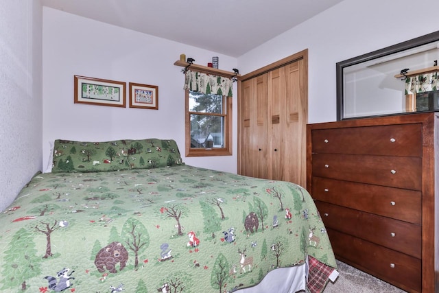 bedroom featuring a closet